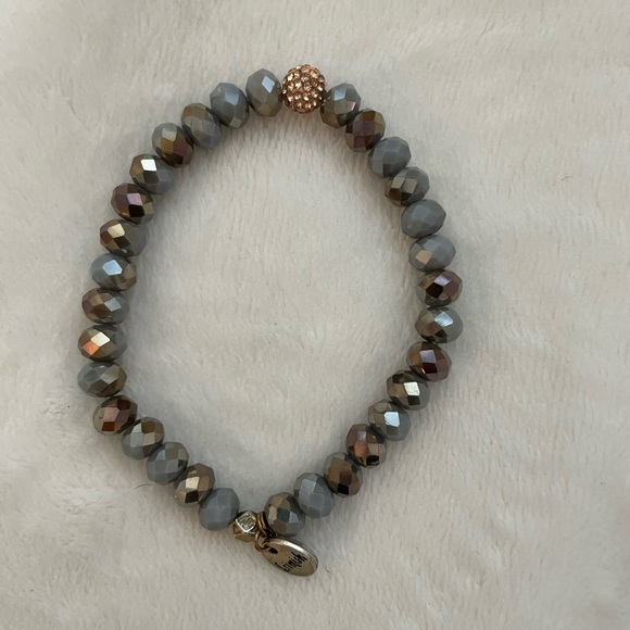 Beaded stretch bracelets - Picture 4 of 6